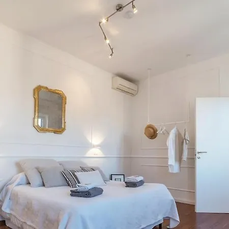 Interno 8 Appartement